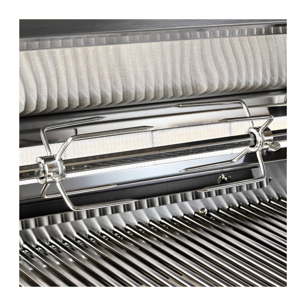 Lynx Professioinal grill with rotisserie